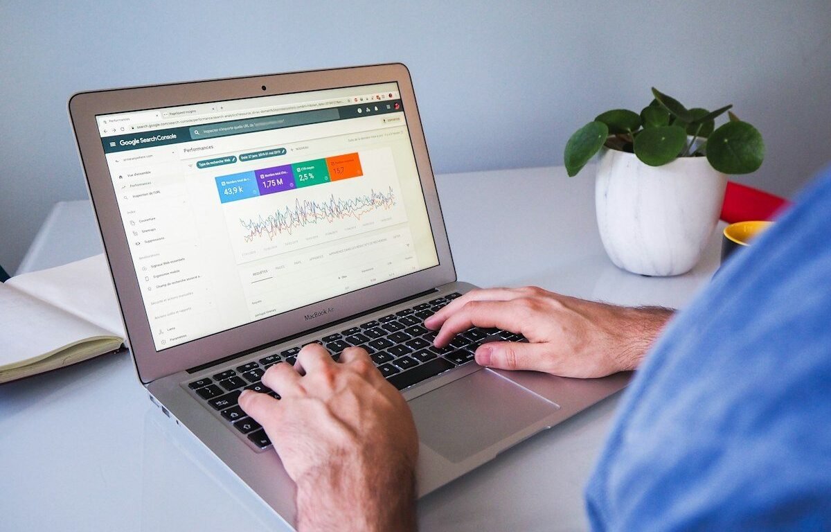 Berapa Lama Google Mengindeks Artikel Baru? Data Resmi Google yang Baru Dibocorkan Oktober 2026