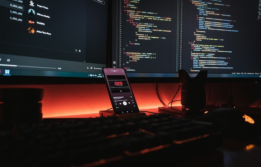 Layar editor kode dengan baris program yang sedang diperiksa