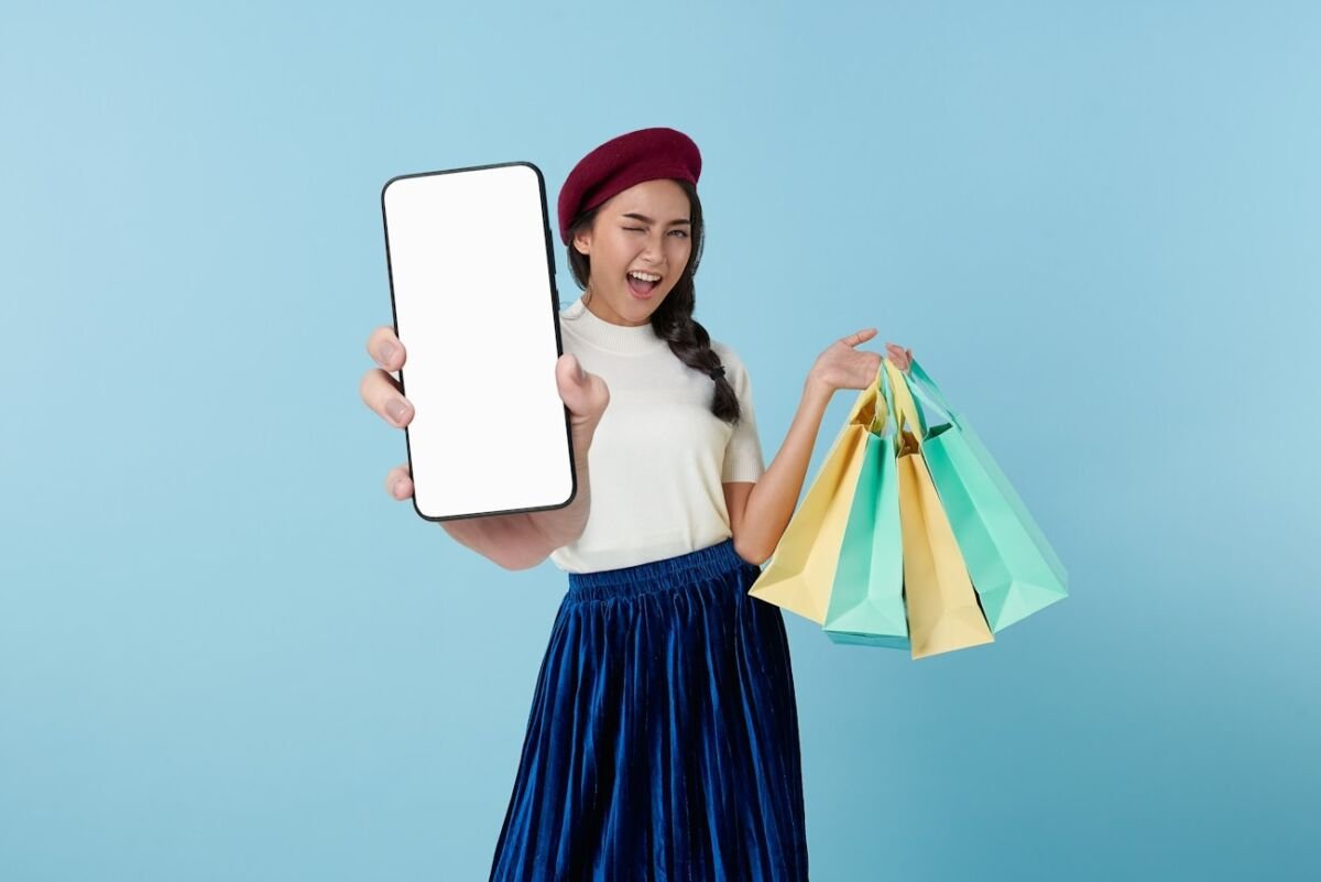 Kemudahan berbelanja digital lintas platform di ponsel pintar