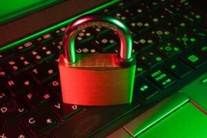 Kunci UpdraftCentral Bocor Pasca Pembobolan Vendor: Ratusan Ribu Situs WordPress Disusupi Backdoor Tersembunyi